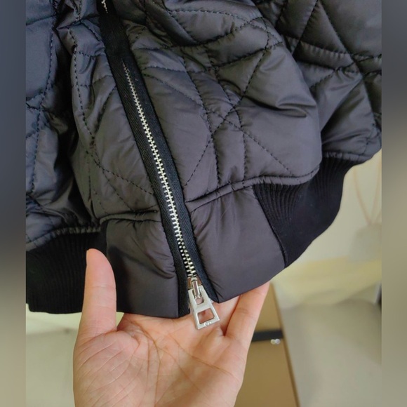 Designer Inspired, Black, Quilted Women's Cropped Puffer Jacket, Size Small - Picture 10 of 12